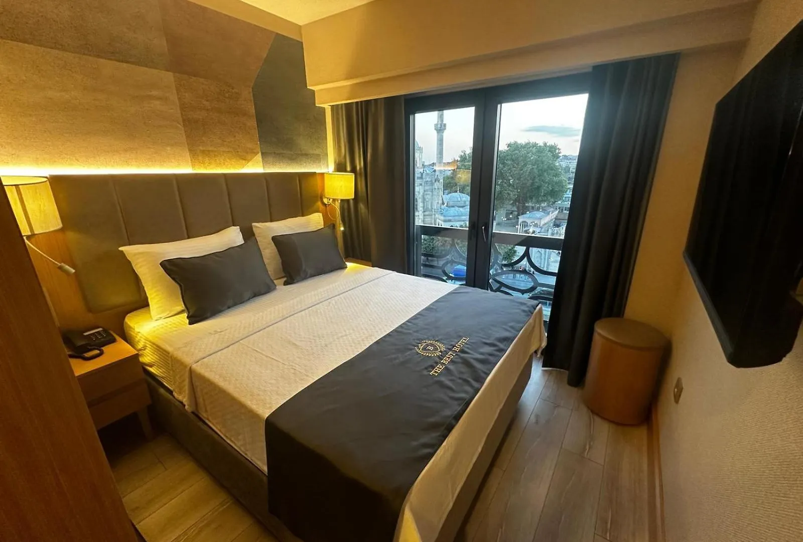 The Best Hotel Стамбул